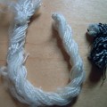Les laines filées à la main, les teintures, et le résultat final