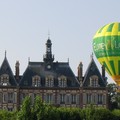 Château de Nogent-le-Roi et montgolfière
