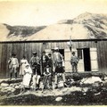 Gaspard avec un groupe des GDA au refuge de l'Alpe du Villar d'Arène