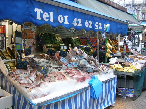 Poissons Photo De Chateau Rouge Paris Xviiieme Face Au Vent Avel A Benn