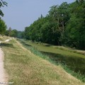 Chemin le long du canal d'Orléans