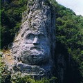 visage de Decebal (1er roi de Roumanie) dans la roche